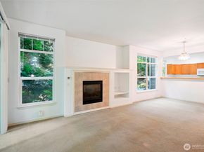12712 Admiralty Way C206, Everett WA 98204
