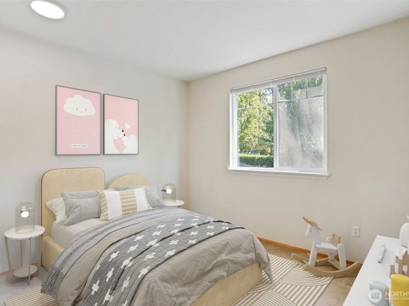 12712 Admiralty Way C206, Everett WA 98204