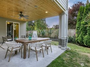 10905 102nd Avenue NE, Kirkland WA 98033