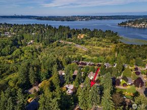 10905 102nd Avenue NE, Kirkland WA 98033