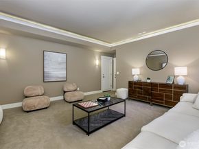 10905 102nd Avenue NE, Kirkland WA 98033