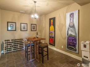 10905 102nd Avenue NE, Kirkland WA 98033