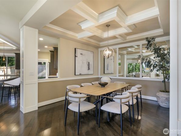 10905 102nd Avenue NE, Kirkland WA 98033