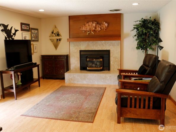 5184 Granada Place SE, Port Orchard WA 98367