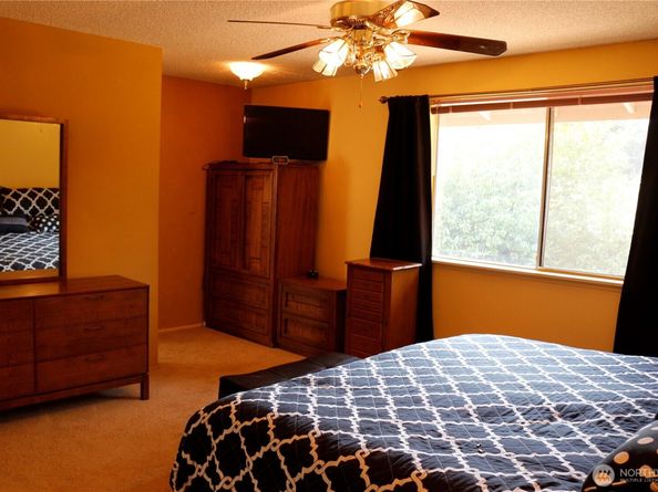 5184 Granada Place SE, Port Orchard WA 98367