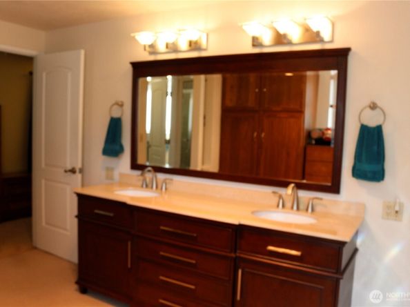 5184 Granada Place SE, Port Orchard WA 98367
