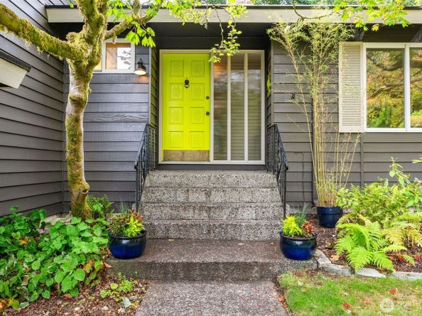 10518 231st Street SW, Edmonds WA 98020