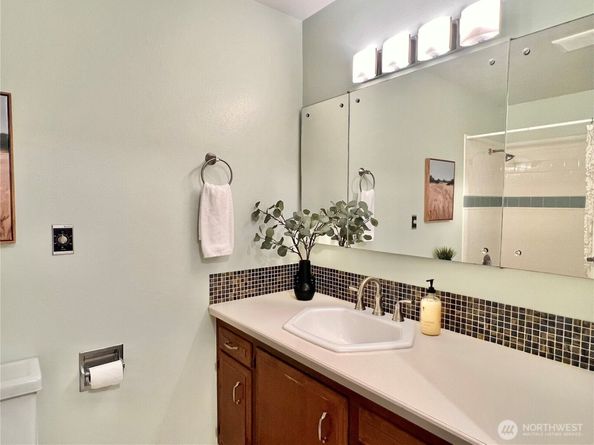 10518 231st Street SW, Edmonds WA 98020