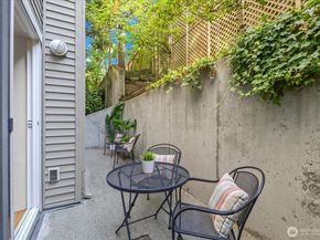 8750 Greenwood Avenue N S207, Seattle WA 98103