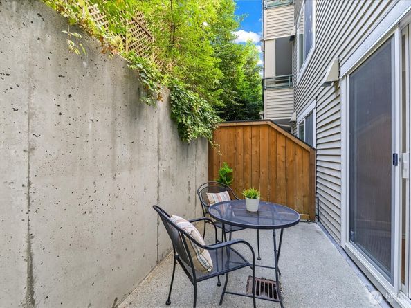 8750 Greenwood Avenue N S207, Seattle WA 98103