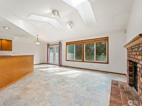 24225 15 Place SE, Bothell WA 98021