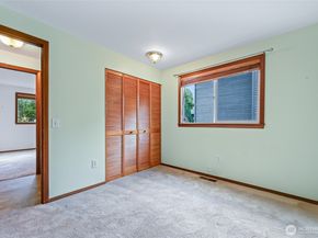 24225 15 Place SE, Bothell WA 98021