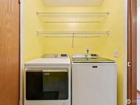 24225 15 Place SE, Bothell WA 98021