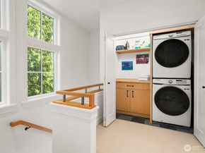 511 Groos Lane NE, Bainbridge Island WA 98110