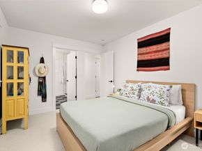 511 Groos Lane NE, Bainbridge Island WA 98110