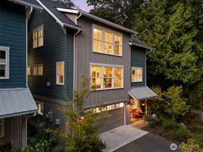 511 Groos Lane NE, Bainbridge Island WA 98110