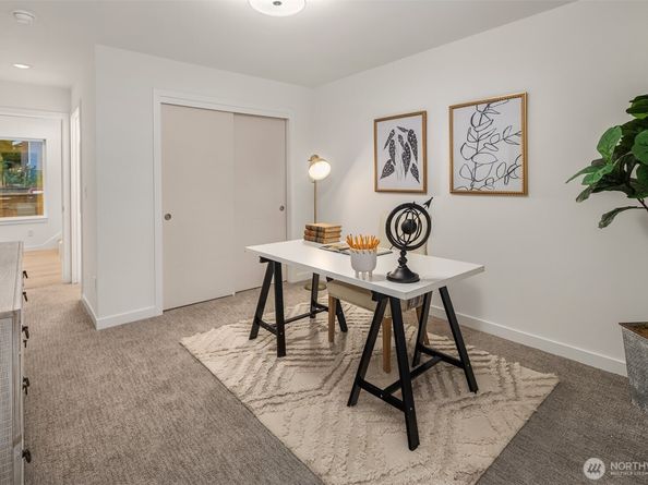 6720 Dibble Avenue NW, Seattle WA 98117