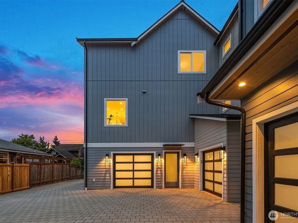 6720 Dibble Avenue NW, Seattle WA 98117