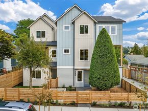 6720 Dibble Avenue NW, Seattle WA 98117