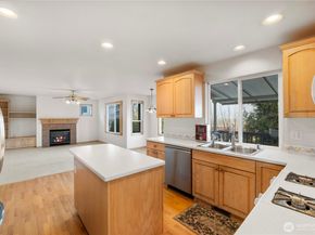 2326 S 280th Place, Federal Way WA 98003