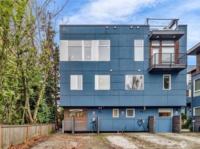 9732 Woodlawn Avenue N A, Seattle WA 98103