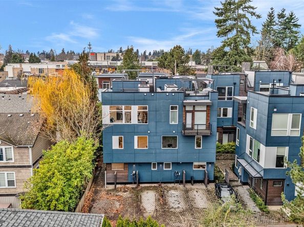 9732 Woodlawn Avenue N A, Seattle WA 98103