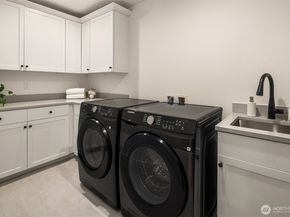 6571 102nd Avenue NE, Kirkland WA 98033