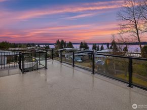 6571 102nd Avenue NE, Kirkland WA 98033