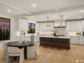 6571 102nd Avenue NE, Kirkland WA 98033