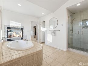 25913 SE 159 Street, Issaquah WA 98027