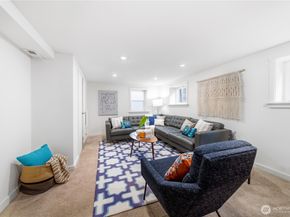 3815 Sunnyside Avenue N, Seattle WA 98103