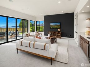 17626 Talbot Road, Edmonds WA 98026