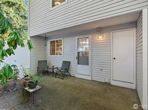 12351 SE 41st Lane 45, Bellevue WA 98006