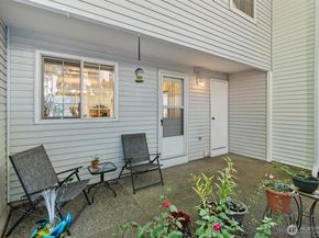 12351 SE 41st Lane 45, Bellevue WA 98006