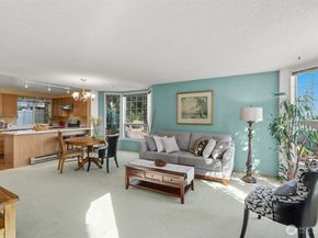 12351 SE 41st Lane 45, Bellevue WA 98006