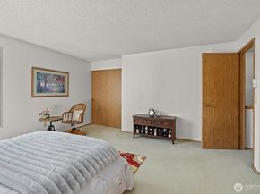 12351 SE 41st Lane 45, Bellevue WA 98006