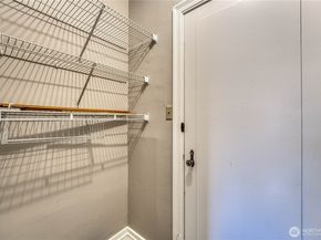 5810 Cowen Place NE 301, Seattle WA 98105