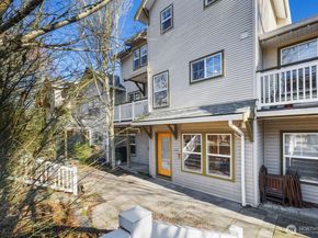 202 24th Avenue E 6, Seattle WA 98112