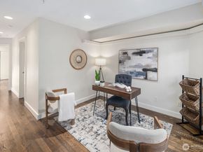 202 24th Avenue E 6, Seattle WA 98112