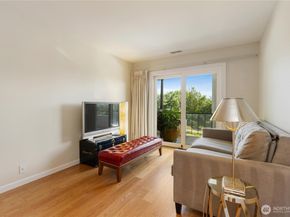 2565 Dexter Avenue N 103, Seattle WA 98109