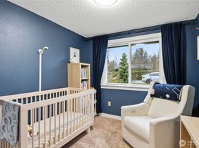 422 216th Street SW, Bothell WA 98021