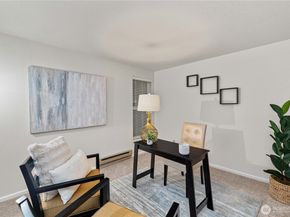 200 Mt Park Boulevard SW A204, Issaquah WA 98027