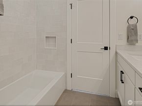 815 130th Avenue NE, Bellevue WA 98005