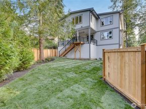 815 130th Avenue NE, Bellevue WA 98005