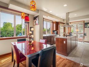 718 Nob Hill Avenue N A, Seattle WA 98109