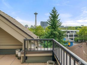 718 Nob Hill Avenue N A, Seattle WA 98109