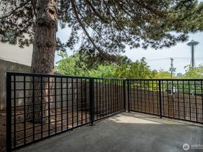 718 Nob Hill Avenue N A, Seattle WA 98109