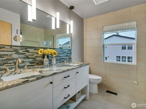 26424 107th Avenue SE, Kent WA 98030