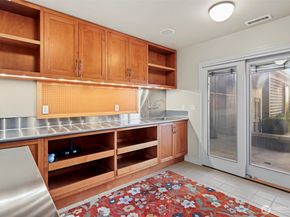 11122 79th Place NE, Kirkland WA 98034