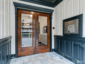 615 Boren Avenue 27, Seattle WA 98104